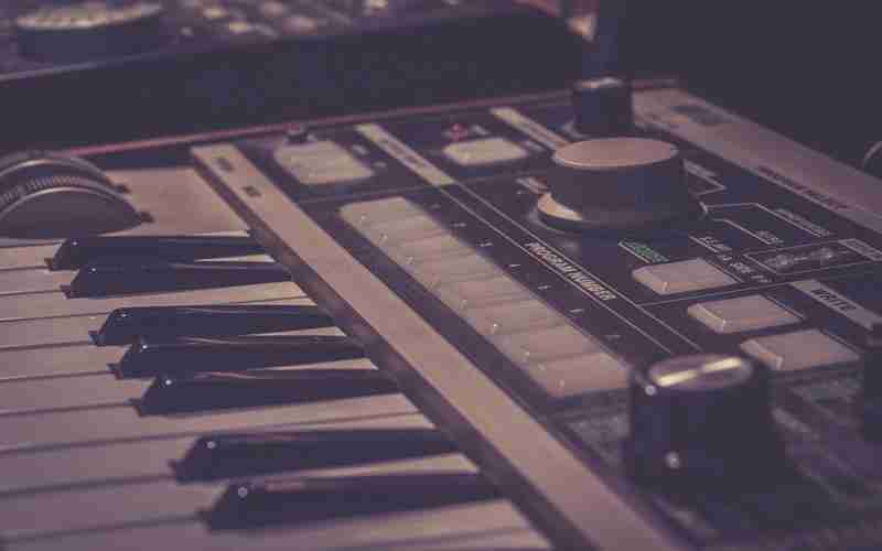 mysql重啟一直轉(zhuǎn)圈，也關(guān)閉不了-MySQL服務(wù)無法啟動(dòng)